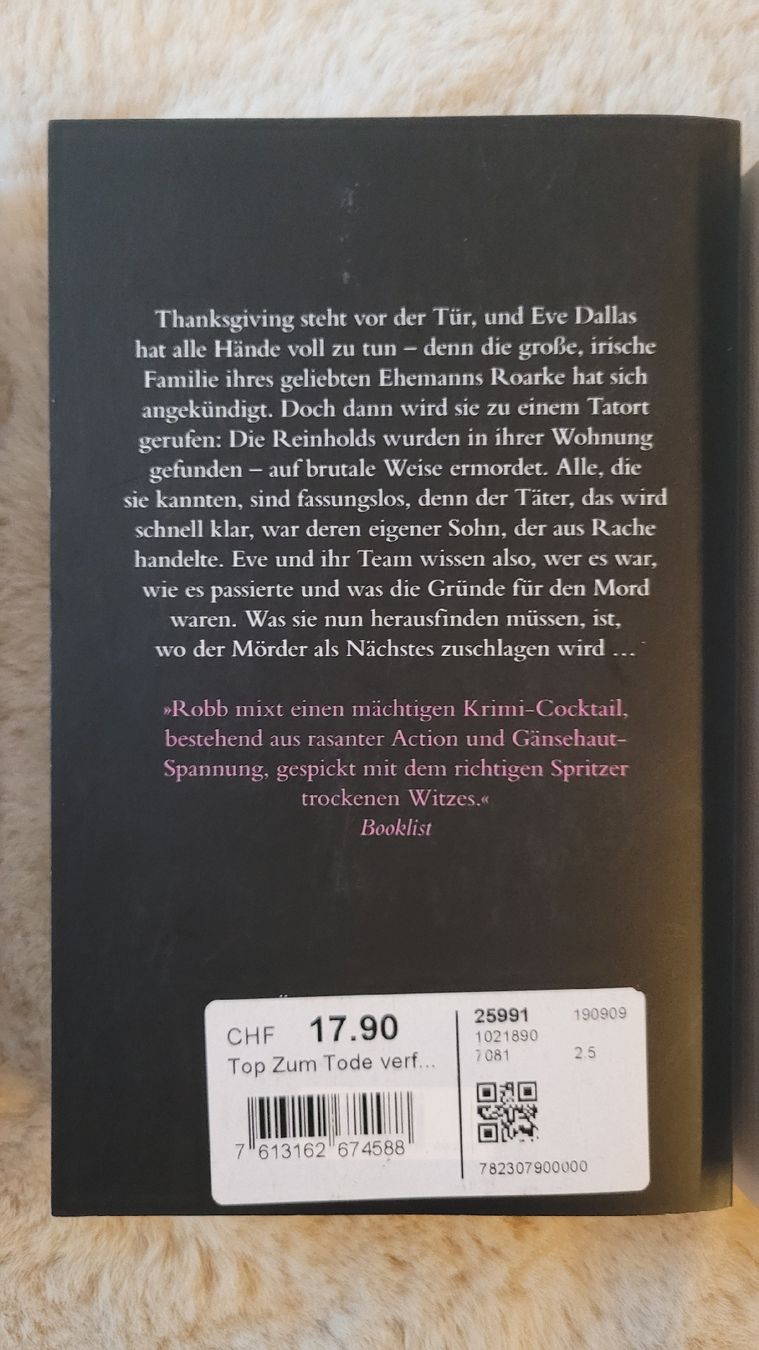 Bücher: 3 Buecher J.D. Robb Nora Roberts  – Gebraucht aus Horgenberg von Klatschmohnmaria 2