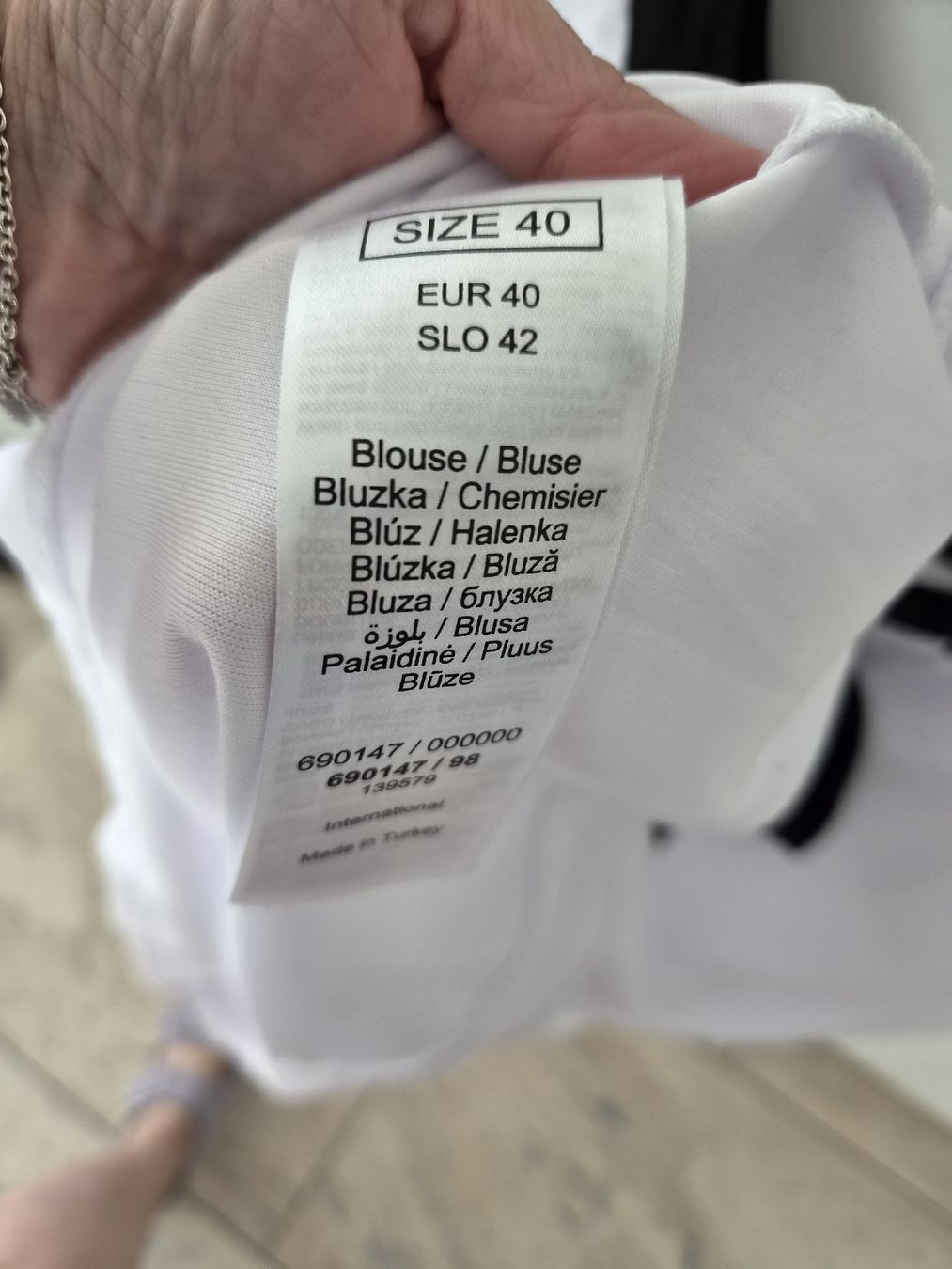 Orsay Camicette: Orsay Bluse Weiss/Schwarz Gr. 40 – Usato da Niederrohrdorf venduto da Miripfiri 3