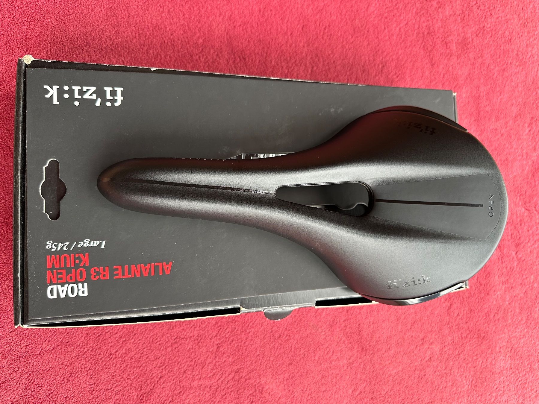 Selle & Accessori: Fizik Aliante R3 Open – Usato da Lenzburg venduto da Cazador