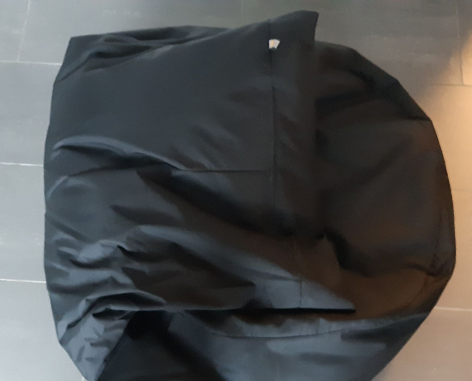 Kissen: Schwarzer Sitzsack für gemütliche Stunden. – Gebraucht aus Richterswil von ADIACE010 4