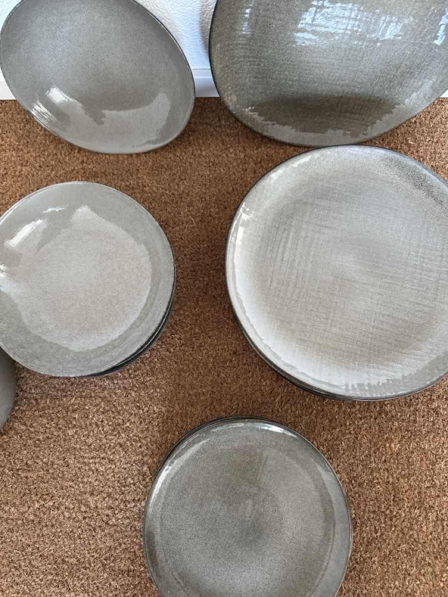 Maisons du monde Geschirrsets: Teller Set – Gebraucht aus Wettswil von HESAMIDA 2