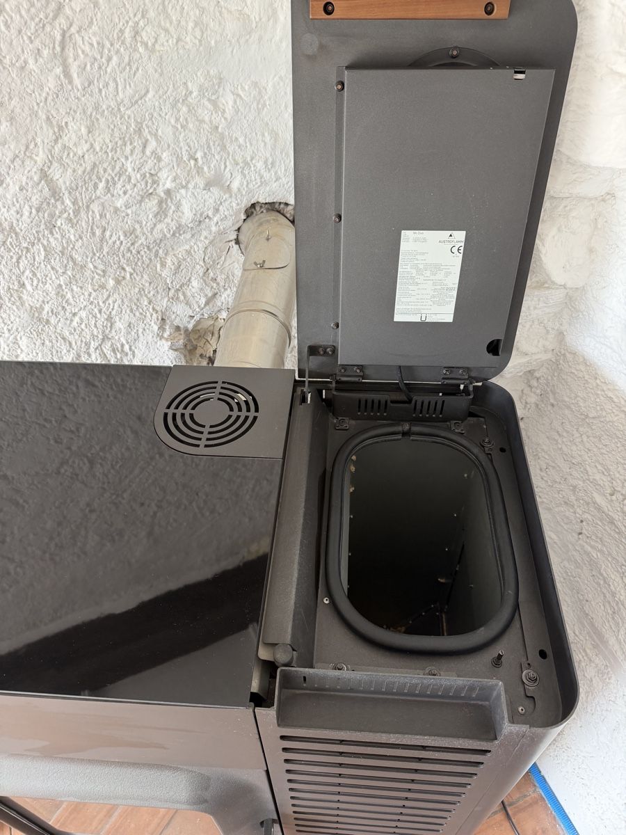 Cheminée: MoDuo Pellets und Scheitholz Austroflamm 2.4 - 9.4 kW WiFi – Gebraucht aus Agno von marcsch1970 8