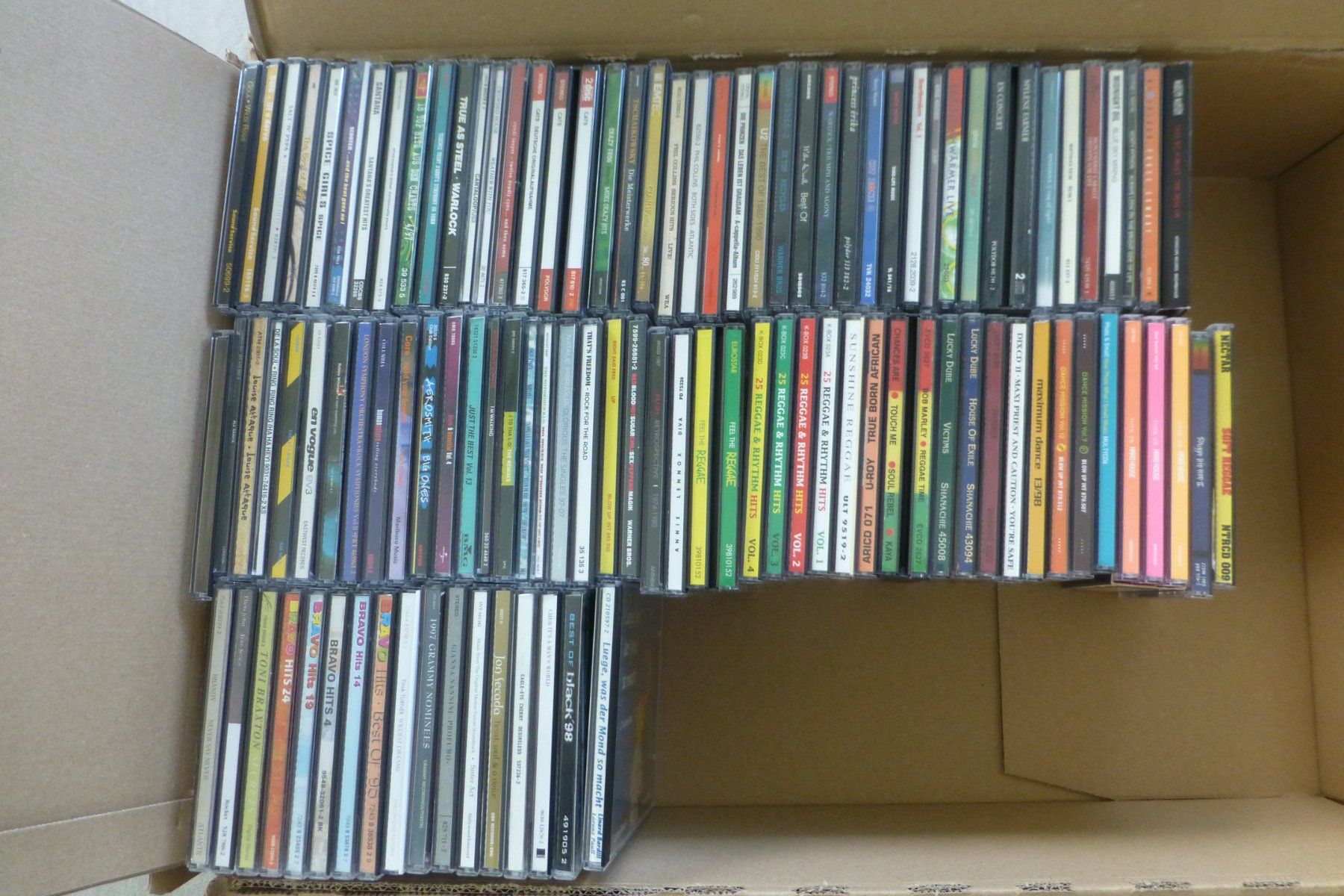 CD: Schachtel voller CD über 100 Stk. – Usato da Grenchen venduto da Bobatsch