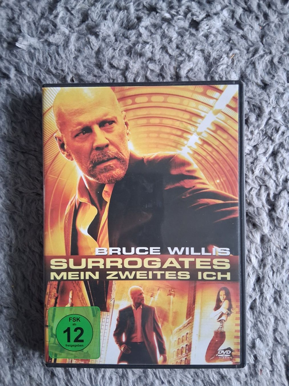 Tutti i DVDs: SURROGATES     DVD – Usato da Wetzikon ZH venduto da Ramones01