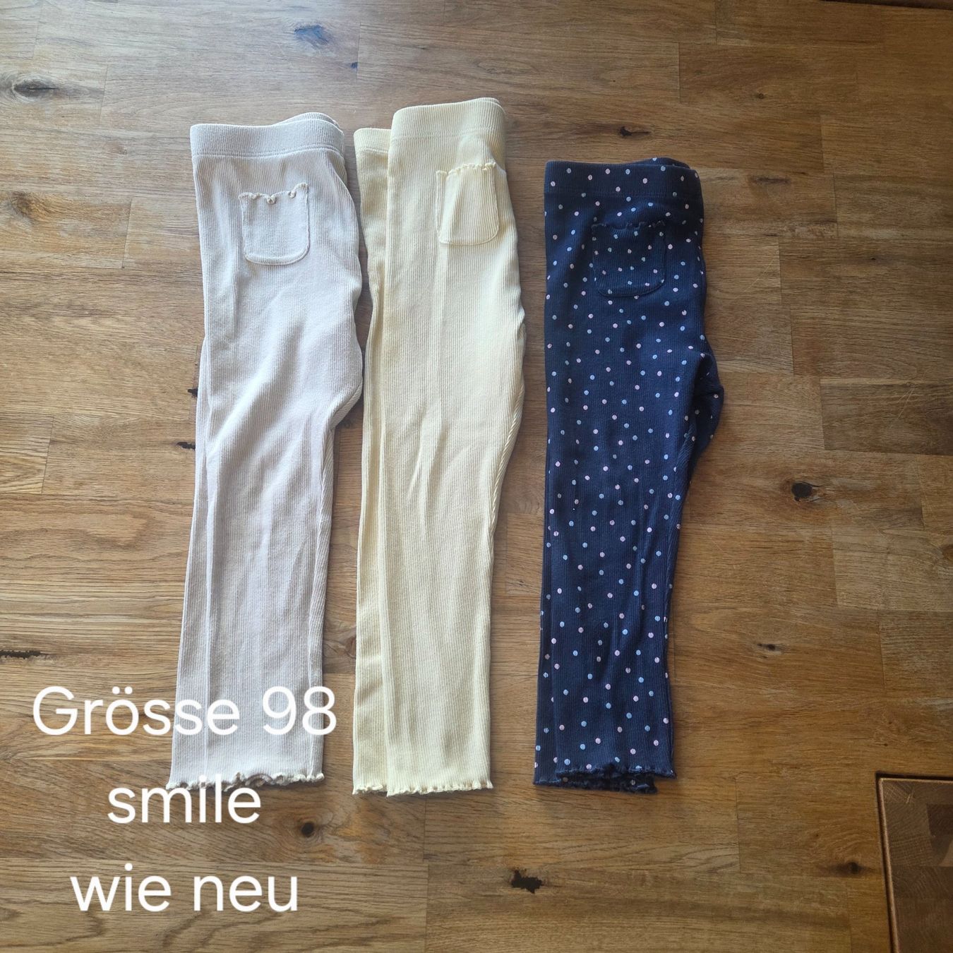 Calze & Collant: Mädchen Leggings 98 und 104 – Usato da Bertschikon venduto da ann_2ysd