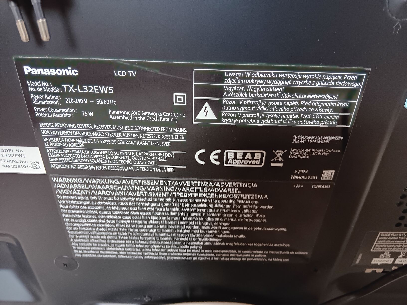 Panasonic Televisori: Ferbseher mit Zubehoer – Usato da Aristau venduto da Andianhaenger24 2