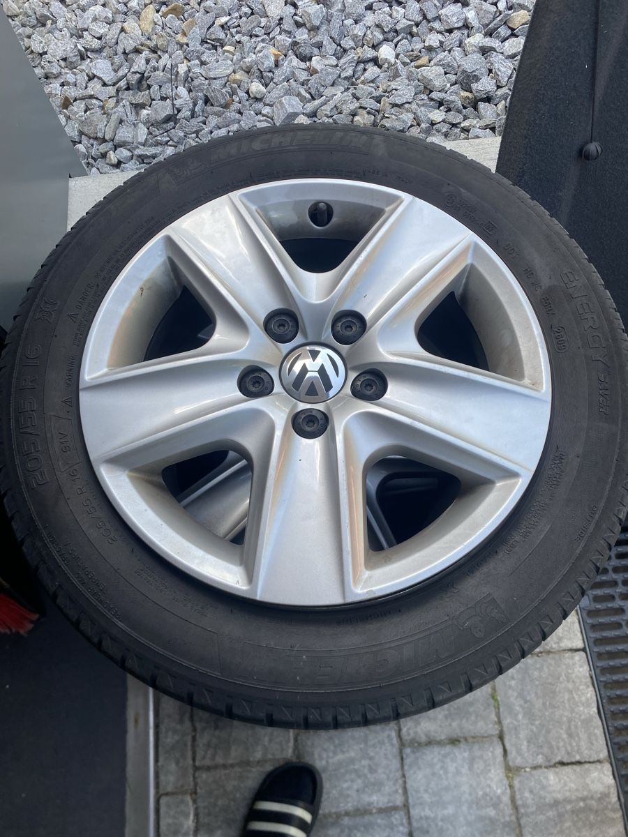Volkswagen Cerchioni: Cerchi golf – Usato da Chiggiogna venduto da Digiu95