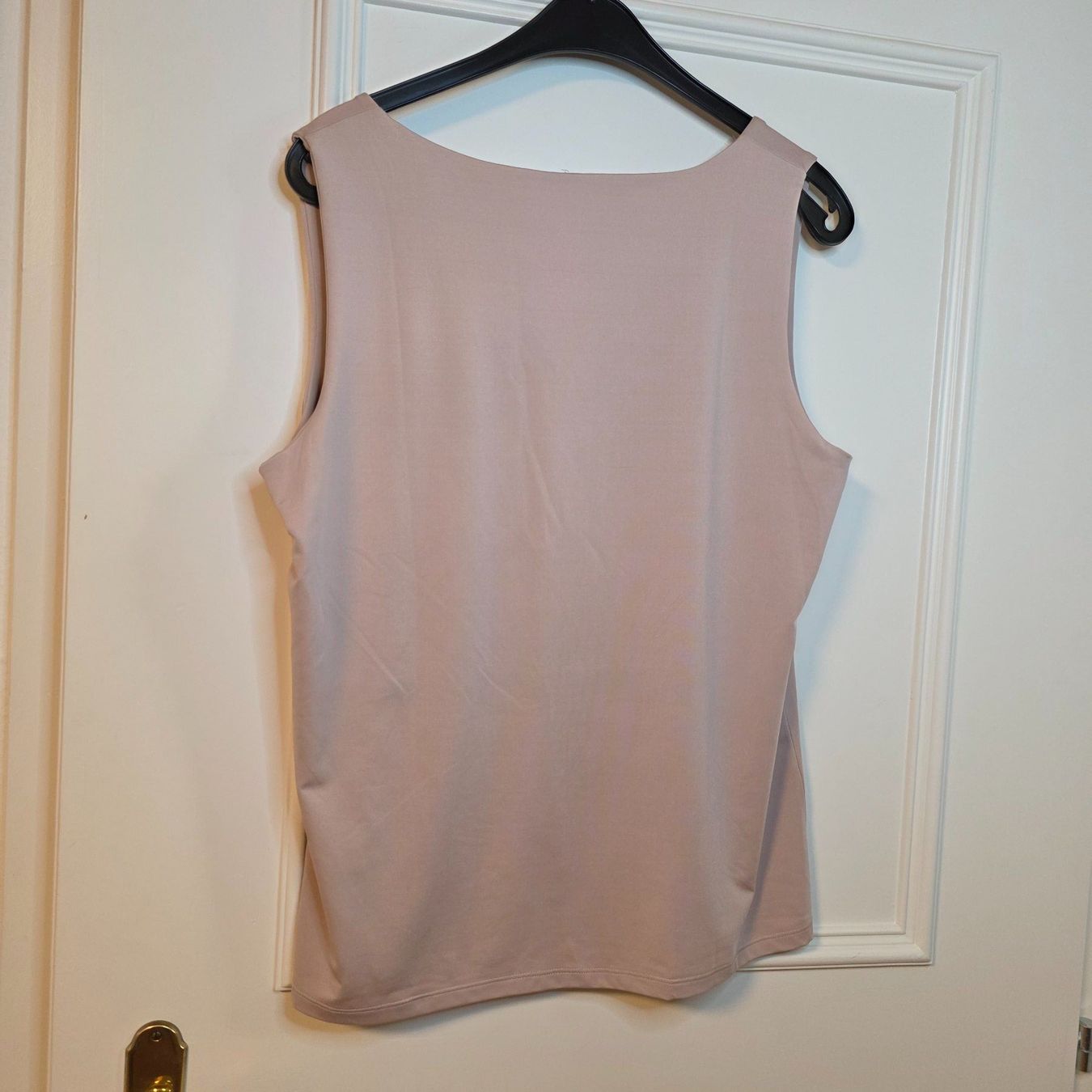 Top: 💕 Puderrosa Basic Top Damen 40/L Ärmellos – Usato da Wald ZH venduto da CapLux 5