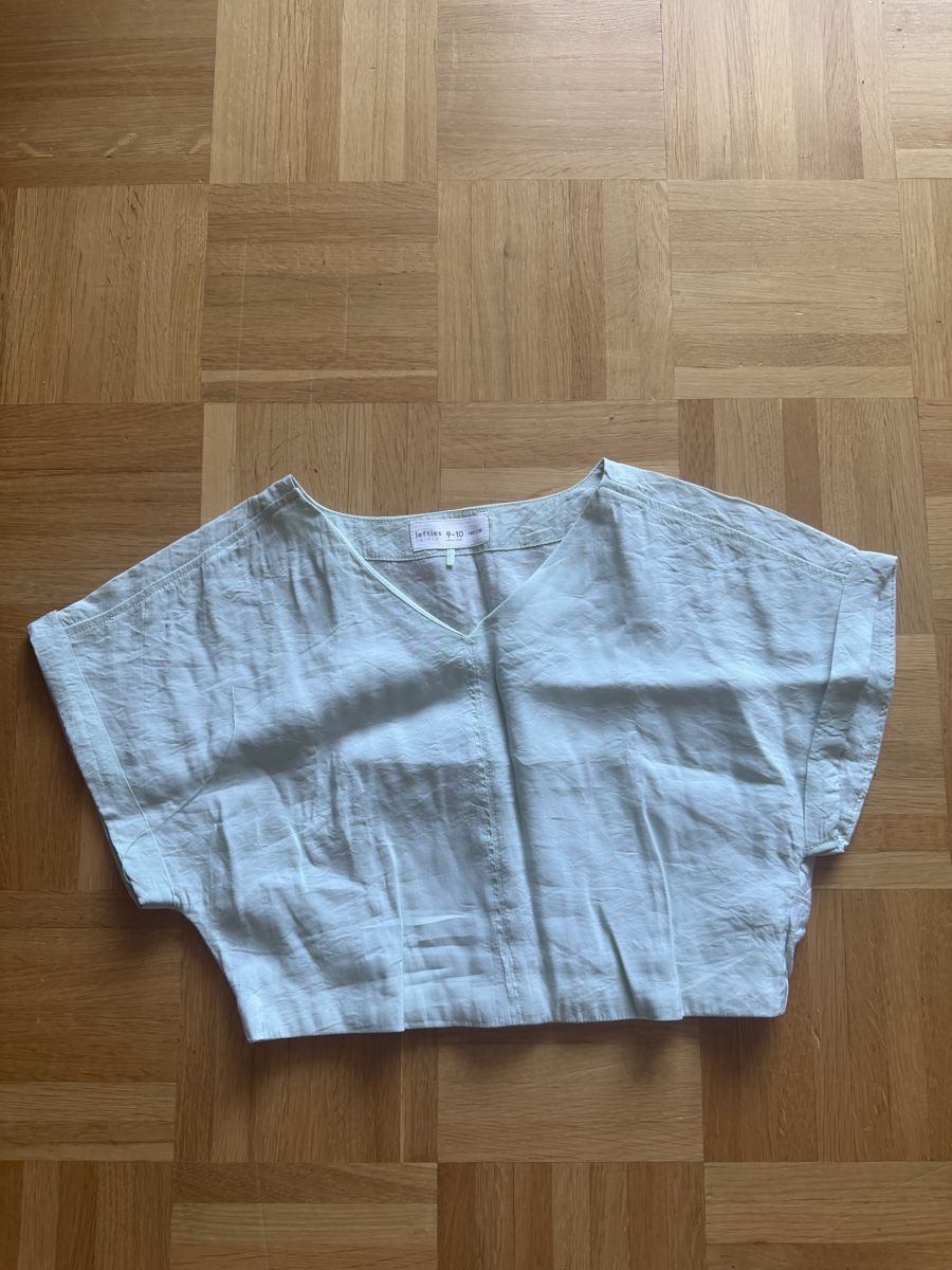 Lotti & Set di vestiti: Ein schönes Set Gr. 140 leichter Stoff  – Nuovo (secondo la descrizione) da Kilchberg ZH venduto da Von_dutch 2