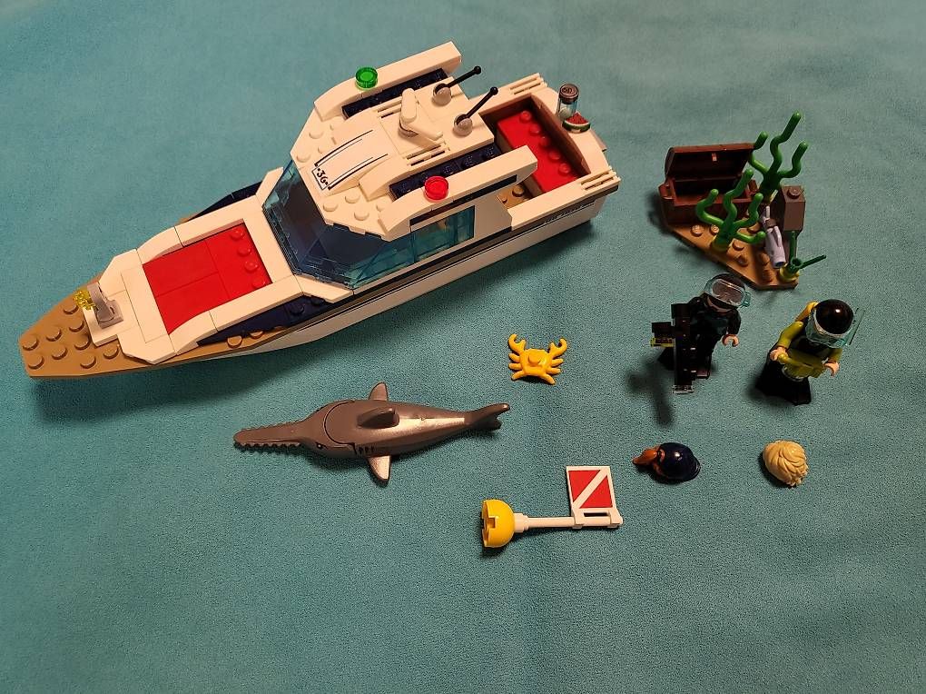 Lego Giocattoli: Lego 60221 Yacht de plongée – Usato da Satigny venduto da Gatoil 4
