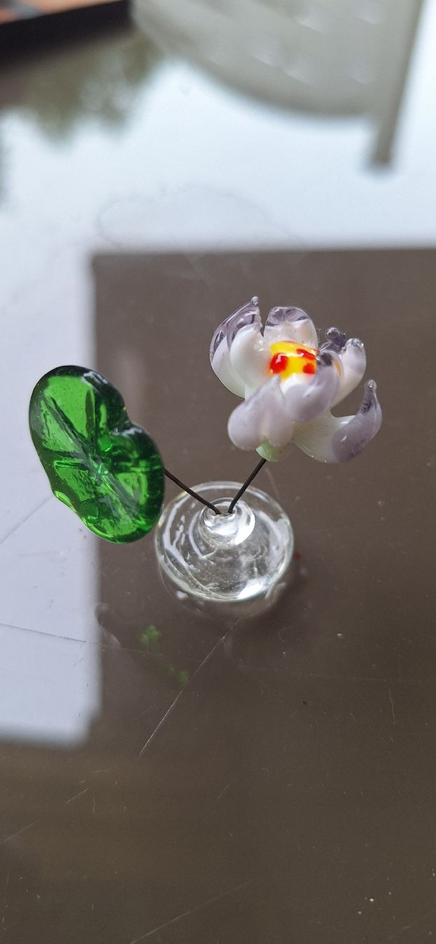Figuren: Glasfigur Blume  – Gebraucht aus Gretzenbach von Chillkrot