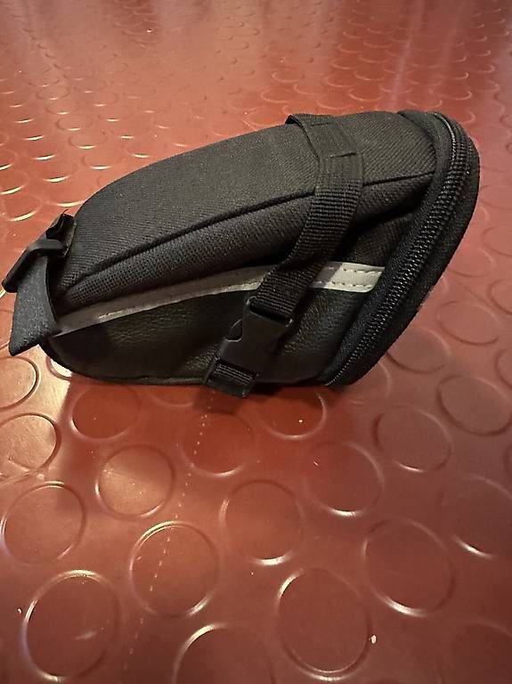 Pezzi di ricambio: Diverses Zubehör Fahrrad – Usato da Dulliken venduto da migeli