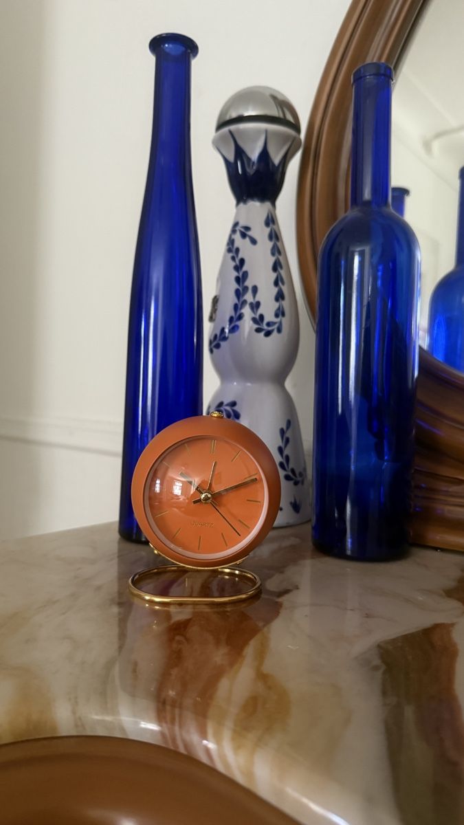 Orologi: Tischuhr/Wecker im Retro Stil – Nuovo (secondo la descrizione) da Zürich venduto da Julia_Ch 1