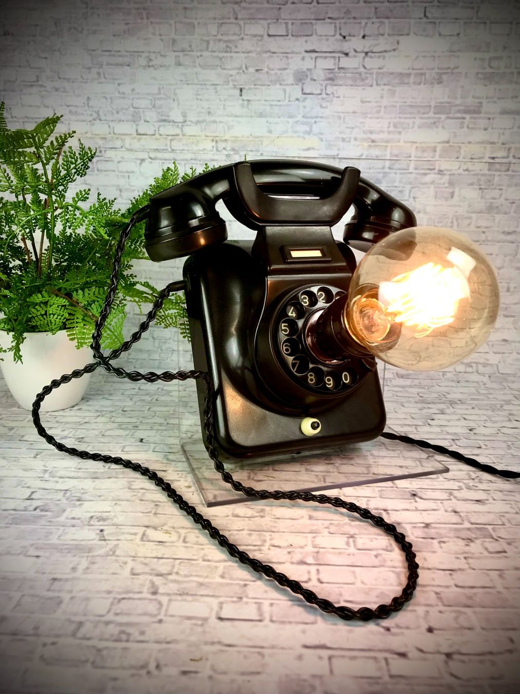 Lampade: Wand-Telefon-Lampe – Usato da Langnau am Albis venduto da vmff 3