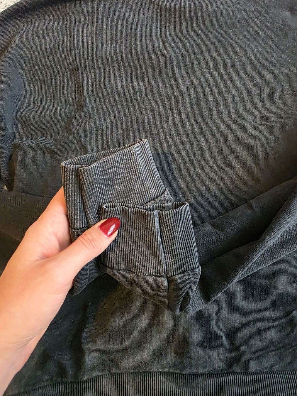 C&A Maglioni & Felpe: C&A Shirt / Pullover mit Perlen, Grösse M – Nuovo (secondo la descrizione) da St Gallen venduto da vir_5kgt 5