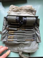 Reinigungsset f. Waffen, mit Pinsel, Riegel, Bürsten, neuwer