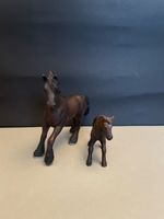 Schleich Pferde Fohlen und Mutter dunkelbraun