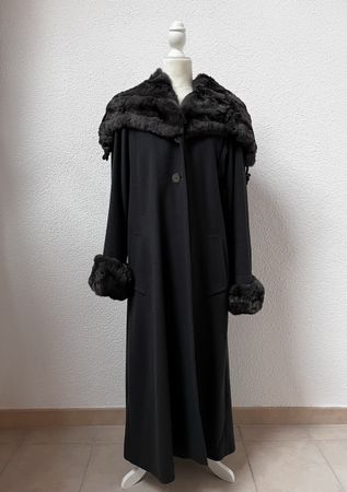 Kaschmirmantel Grau mit eingefärbtem Chinchillapelz Gr. 44