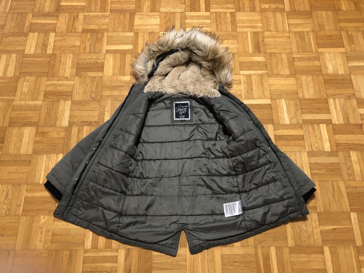 C&A Giacche & Cappotti: Mädchen Winterjacke Grösse 134 – Usato da Aadorf venduto da Kriscross 1