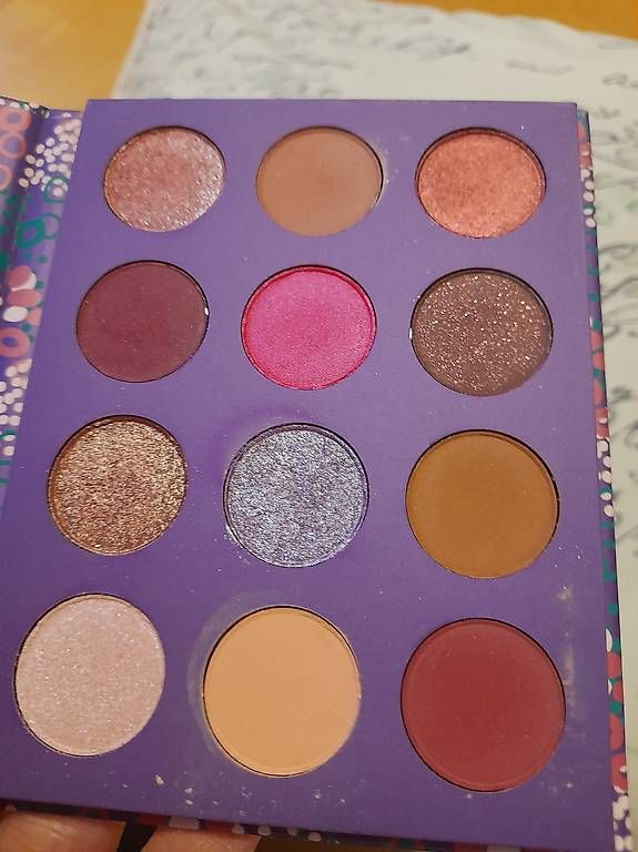 Make-up: Colourpop eyeshadow palette – Usato da Hochdorf venduto da gal_w9hk 3