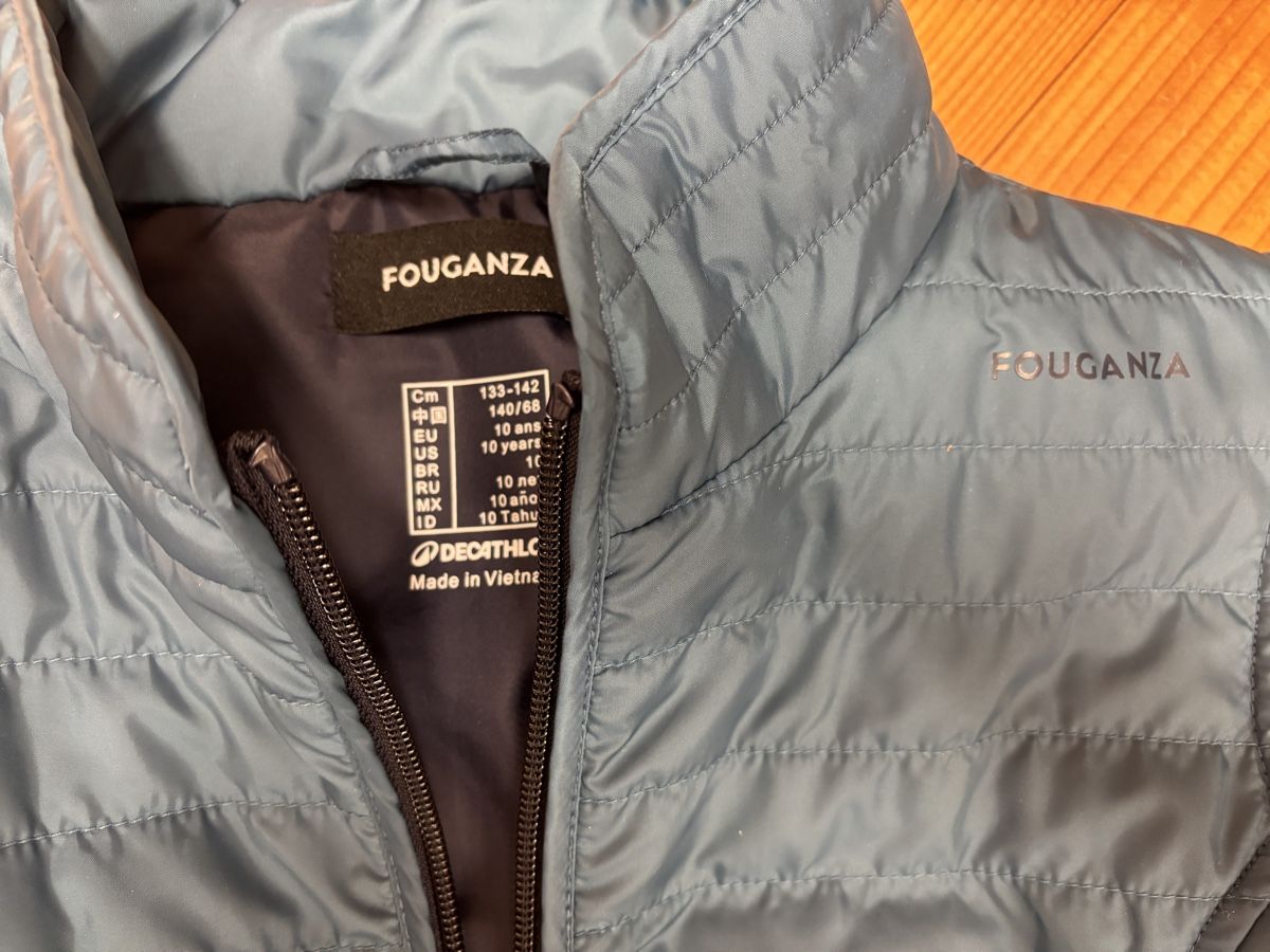 Decathlon Altro abbigliamento per bambino: Fouganza Steppweste, Grösse 134/140 – Usato da Büren an der Aare venduto da Nikito2001 2