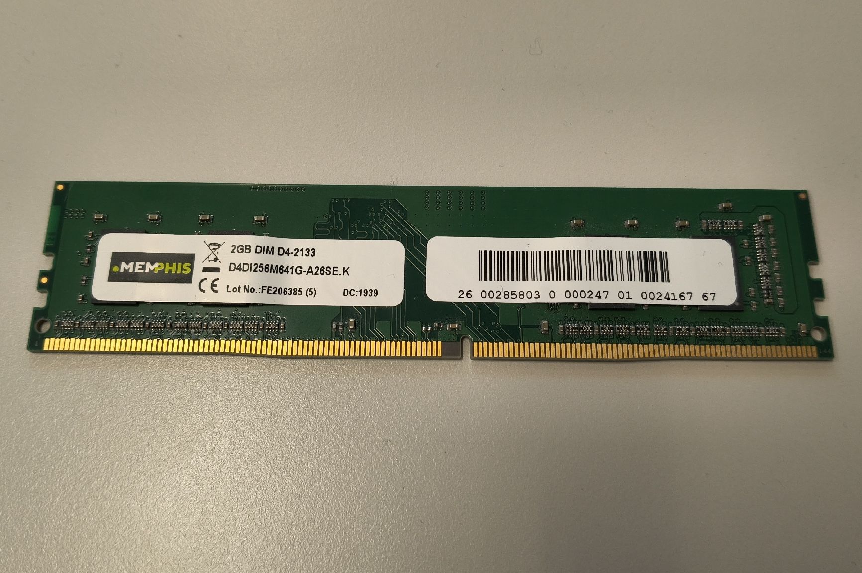 Memoria / RAM: 2GB DDR4 RAM Stick - Untested - Shipping! – Difettoso da Zürich venduto da TrainLine