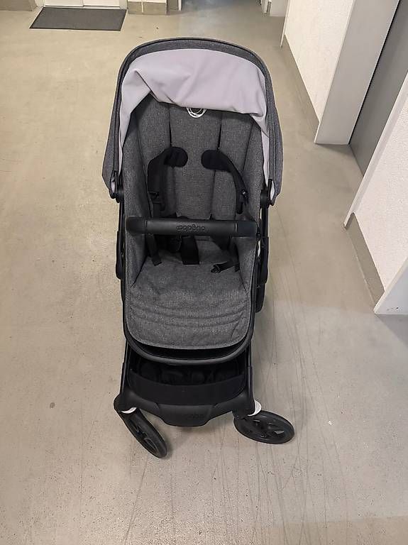 Bugaboo Carrozzine: Bugaboo Fox 5 Kinderwagen, Top Zustand – Usato da Dübendorf venduto da nik_yh8r 2