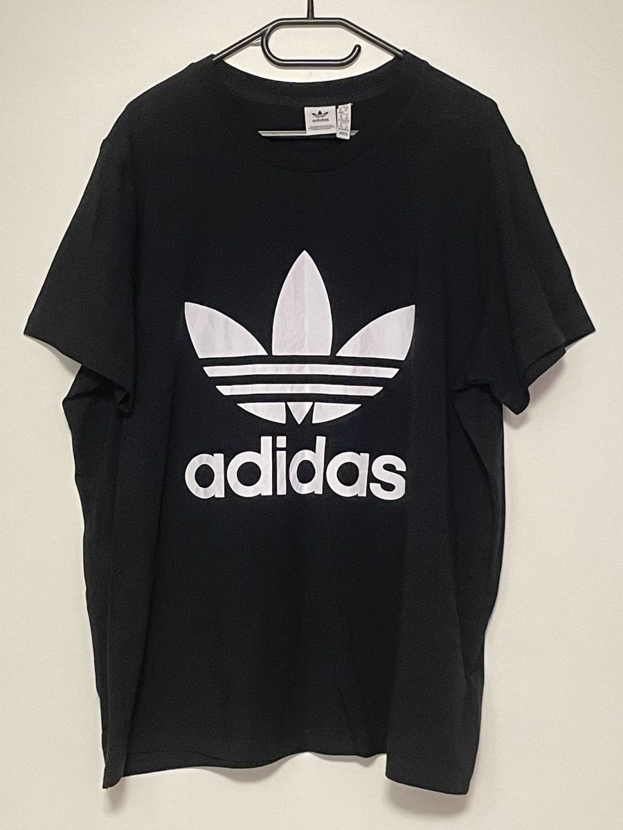 T-shirt: T-Shirt Adidas – Nuovo (secondo la descrizione) da Gossau ZH venduto da Lavinia07