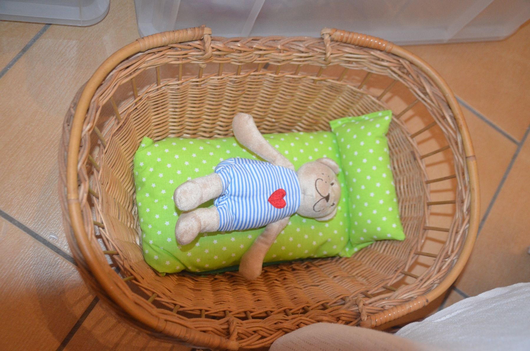 Bambole: POUPPE BETT MIT PELUCHE – Usato da Chiasso venduto da Dolly015 2
