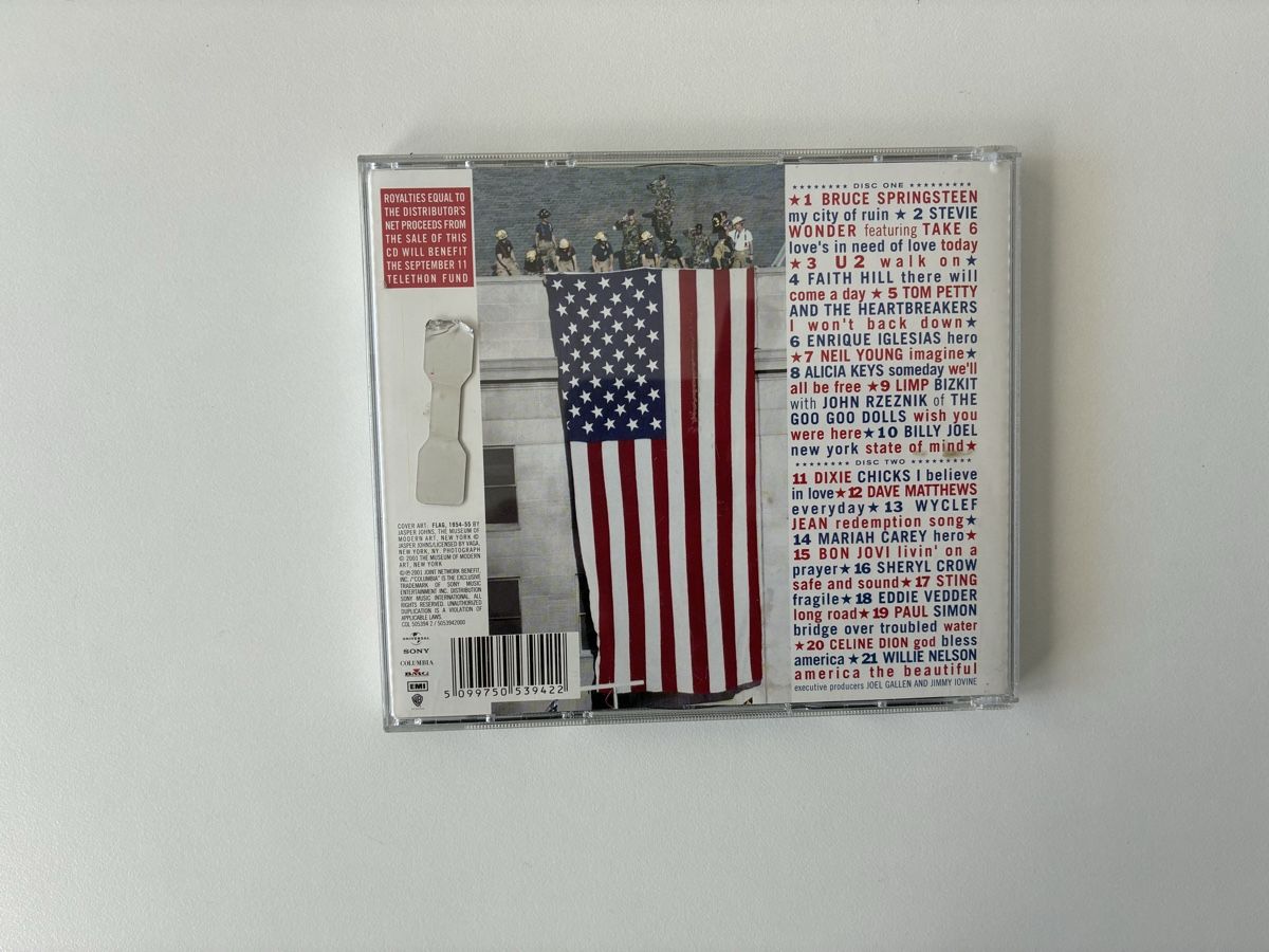 CDs: America: A Tribute to Heroes – D'occasion à Chur par Knokno199 1
