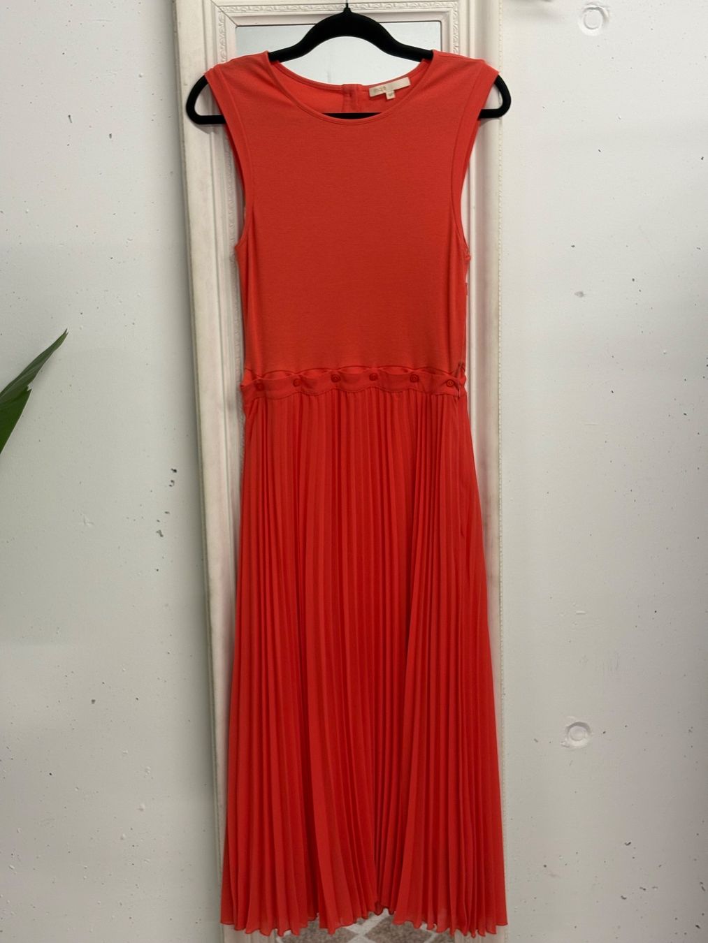 Maje Kleider: Maje orangefarbenes Kleid mit Plissee Gr. 40 Maxikleid – Neu (gemäss Beschreibung) aus Regensdorf von secondchancefashion 1