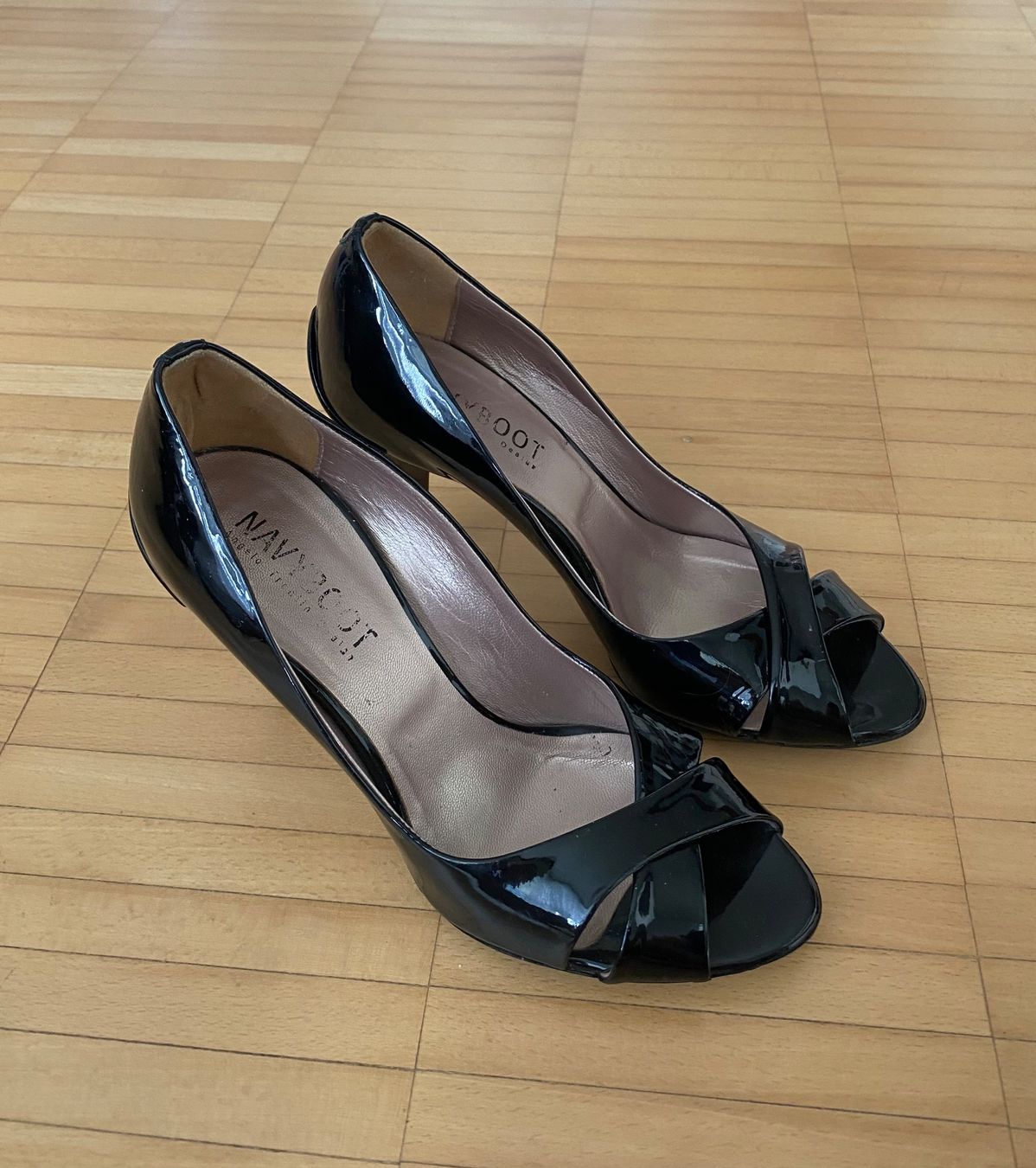 Navyboot Scarpe da donna: Navyboot Pumps Damen Gr. 38 – Usato da Frauenfeld venduto da LIL_NA 1