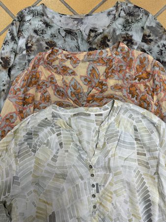 Nile Damen Blusen 3er Set Grösse XL gemustert kaum getragen