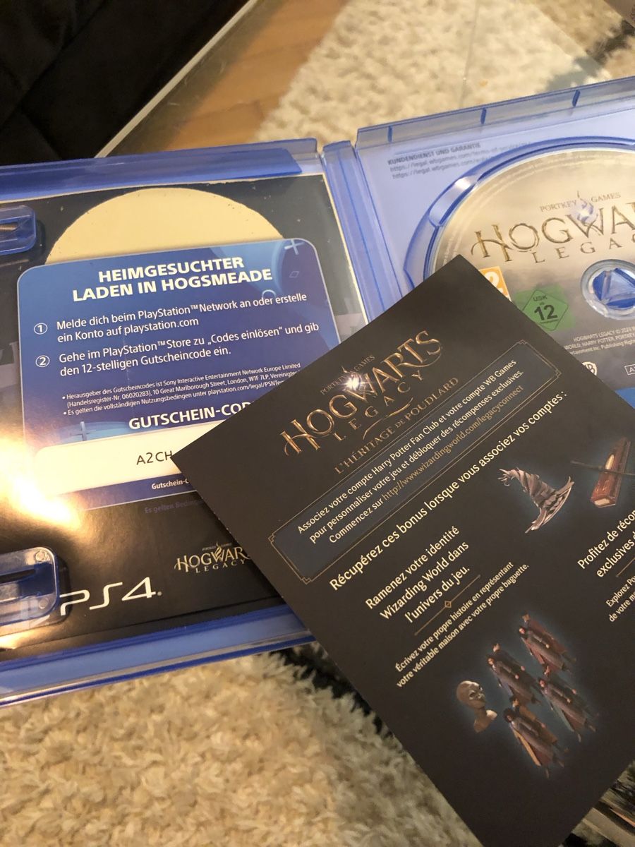Spiele: Hogwarts Legacy PS4 - Top Zustand. – Gebraucht aus Basel von Kalleskaviar 1