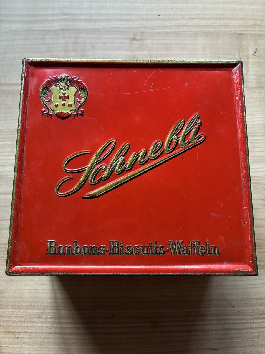 Zuckerdosen: Blechdose Schnebli Bonbons Biscuits Waffeln rot – Gebraucht aus Schlossrued von sumoggu 2