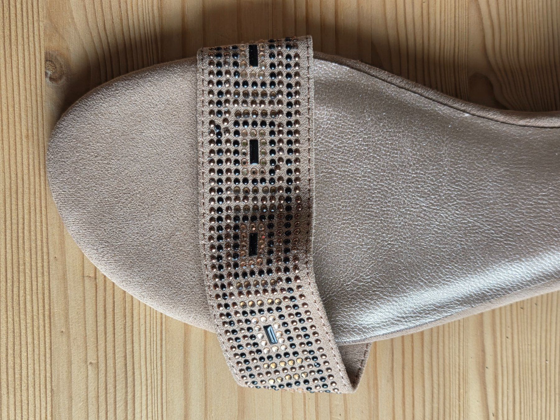 Scarpe da donna: beige/hellbraun Sandale, 39, neuwertig – Usato da Liestal venduto da ITOlio 3