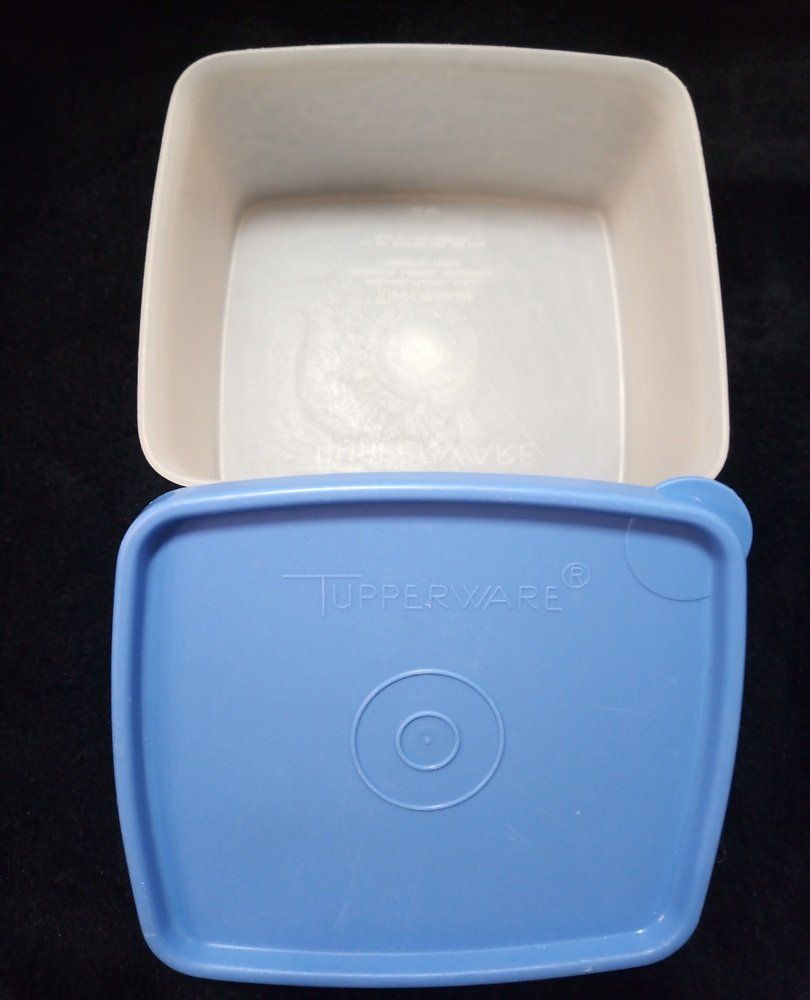 Tupperware Contenitori & Simili: TUPPERWARE Set - 7-teilig - Vorratsdosen, Shaker, Messbecher – Usato da Werdenberg venduto da EXA-Secondhand 2