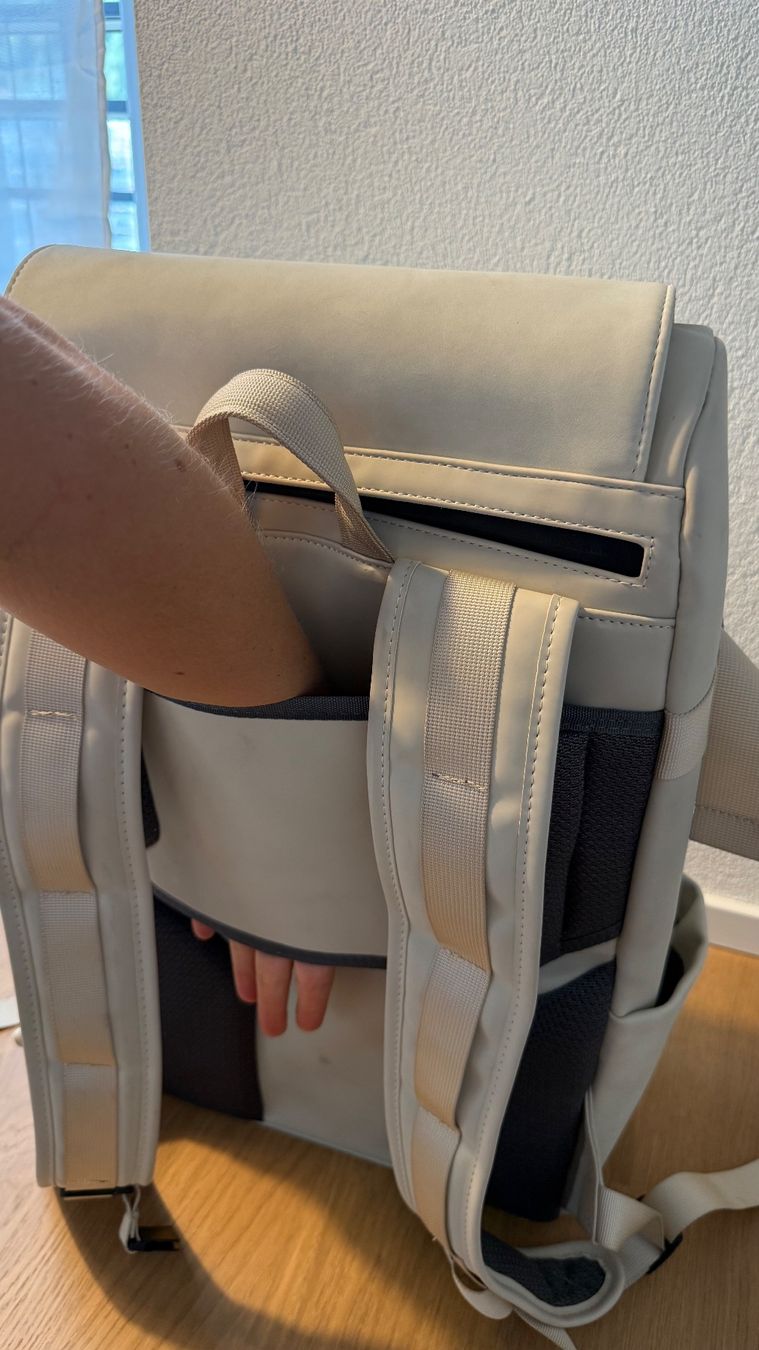Kapten & Son Zaini: KAPTEN AND SON BALI PRO RUCKSACK BEIGE/ SANDSTONE – Usato da Othmarsingen venduto da yot_ds5b 5