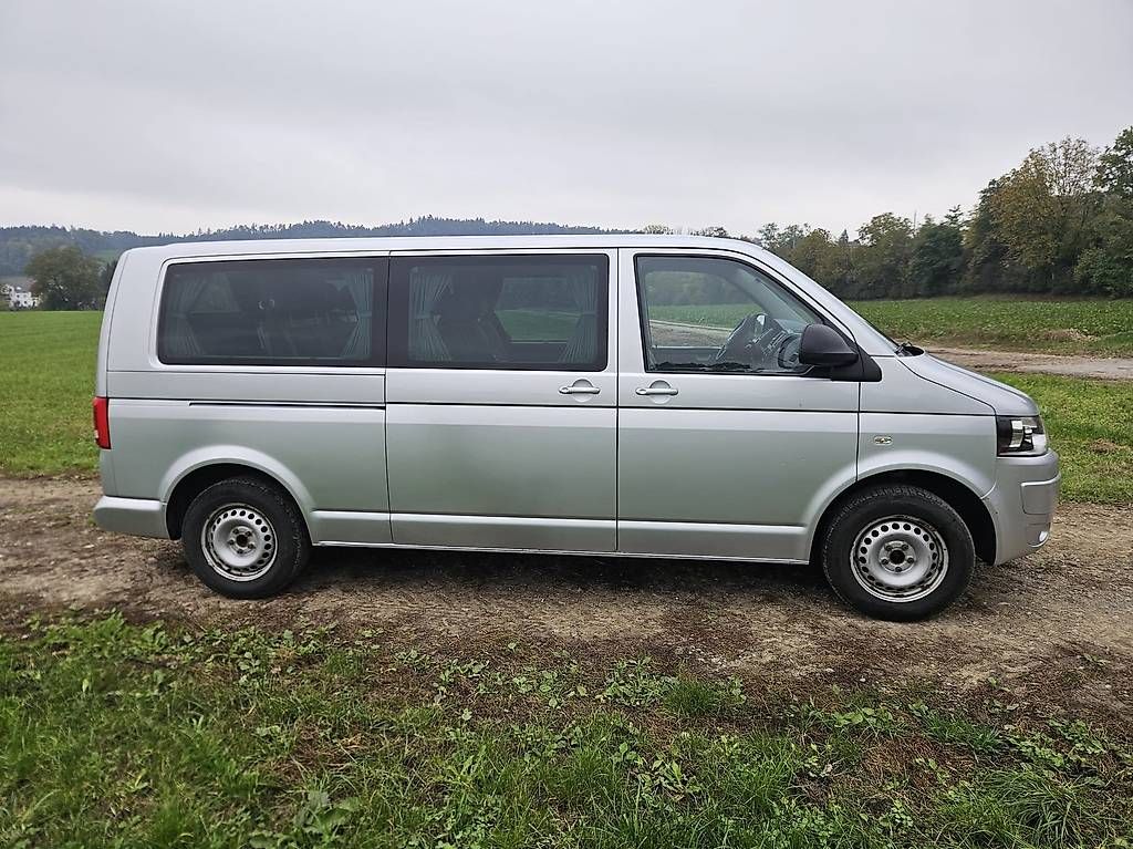 VW Veicoli da campeggio: VW T5 Caravelle – Usato da Bischofszell venduto da and_yk2w 1