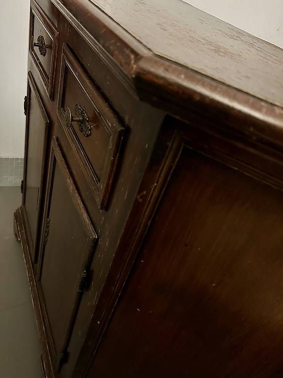 Cassettiere: Alte Kommode / Sideboard – Usato da Zürich venduto da sampions 1