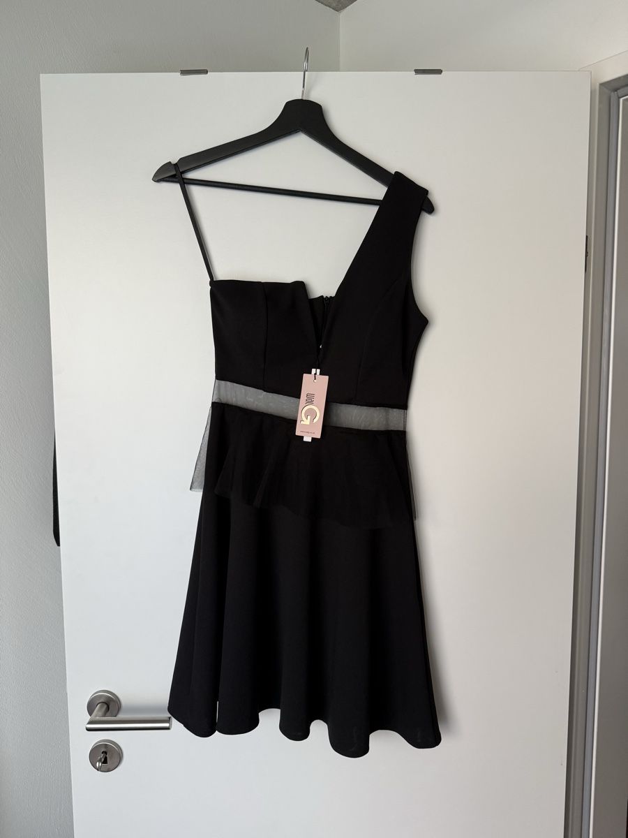 Wal G. Vestiti: ungetragenes Wal G Kleid one shoulder – Nuovo (secondo la descrizione) da Münchwilen TG venduto da nera.a