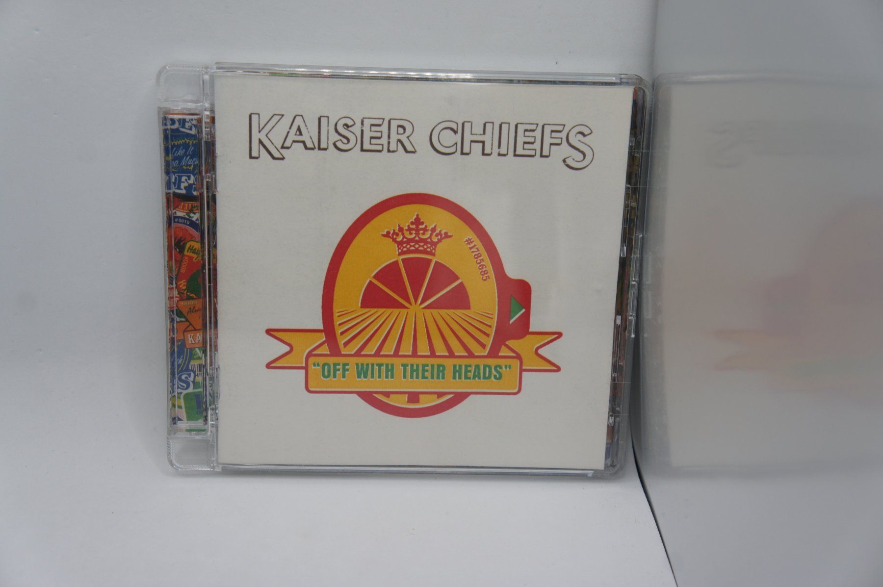 CD: CD Kaiser Chiefs – Off With Their Heads – Usato da Ernetschwil venduto da luisvonerni