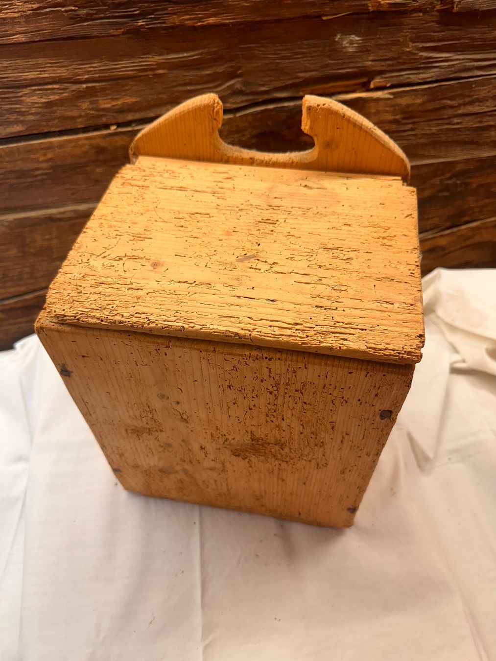 Casse di trasporto: antike Holzbox mit Deckel / altholz – Usato da Einsiedeln venduto da Vtec1987