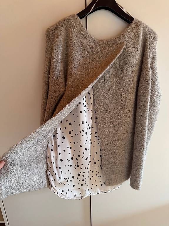 Maglioni & Felpe: Kuscheliger Pullover / Rückendetail / Gr. 36 – Usato da Hünibach venduto da s.leptir 1