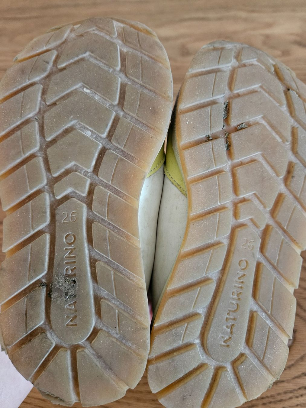Naturino Scarpe per ragazzi: Naturino Turnschuhe Gr. 26 – Usato da Luzern venduto da Livlivliv 2