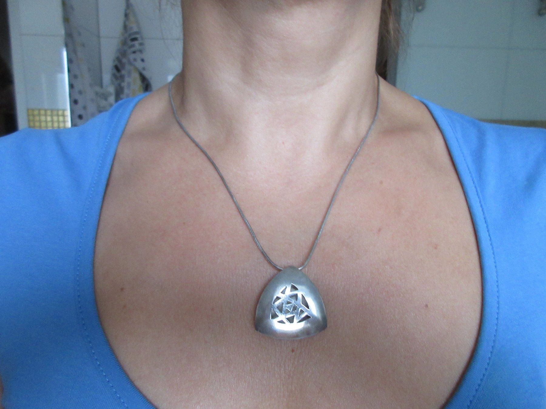 Ketten: Elegante Kette mit Anhänger, 925 Silber – Gebraucht aus Grenchen von Elenka