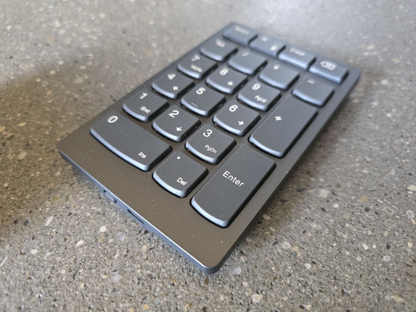 Lenovo Tastaturen: LENOVO Go Keyboard (CH) / Maus / Numeric Keypad – Neu (gemäss Beschreibung) aus Therwil von Kontrolle 6