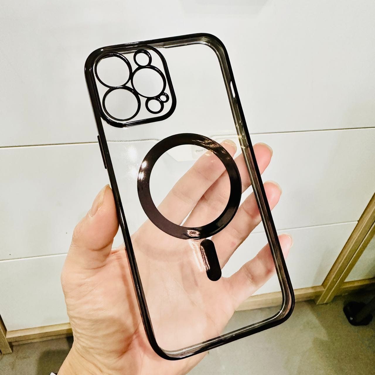 Covers & Schutzfolien: Coque Transparente pour iPhone 16 Pro avec Cercle magsaf – Neu und originalverpackt aus Morges von DigiAC