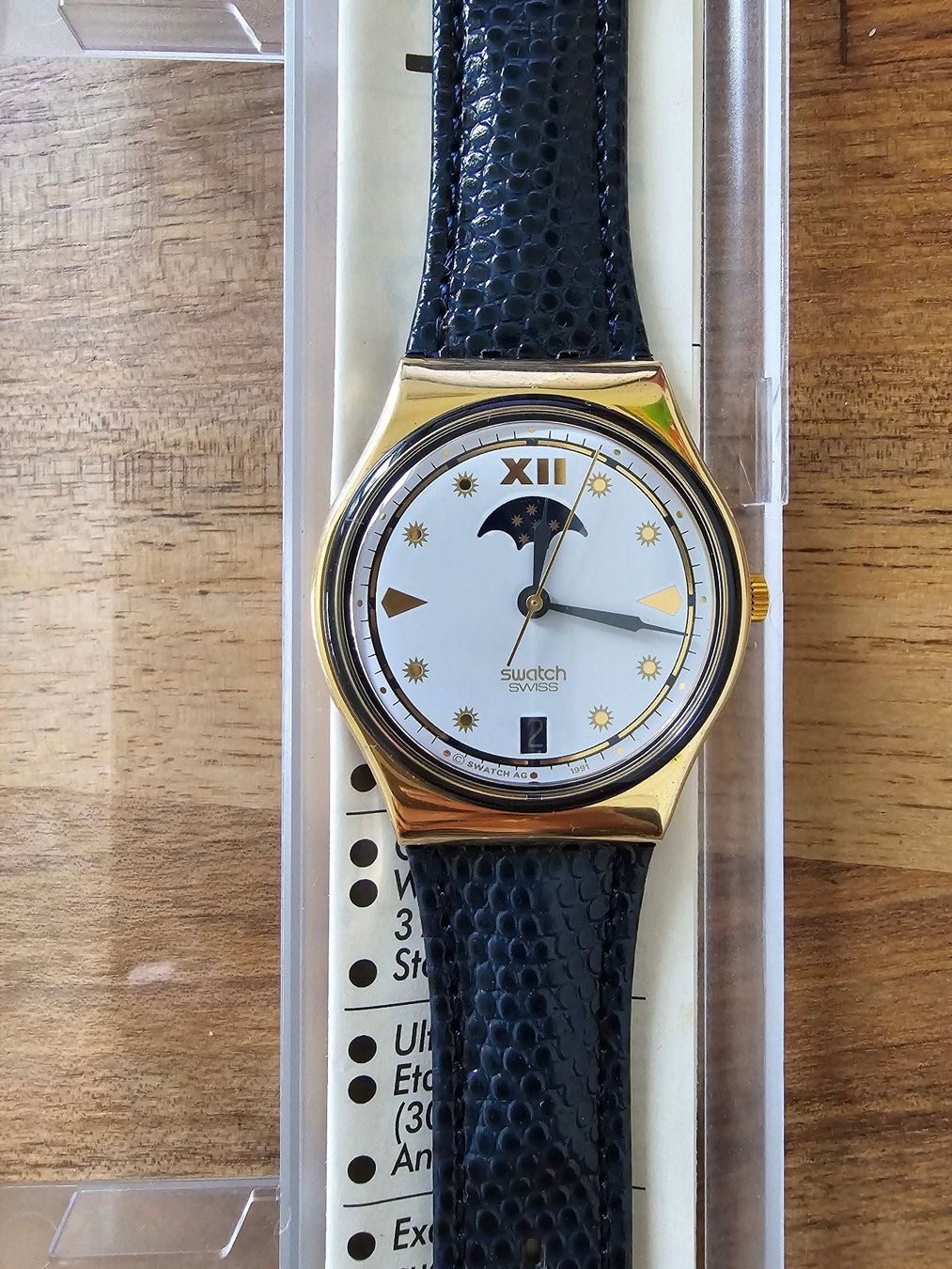 Swatch Orologi: 1992 C.E.O. GX709 Moonphase Swatch – Nuovo e nell'imballaggio originale da Fehraltorf venduto da buylow3000 1