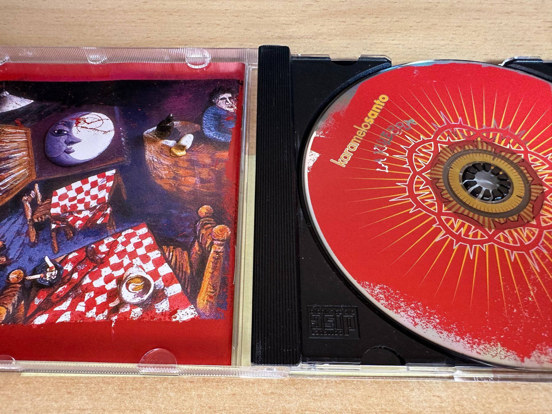 CD: E2 Karamelo Santo – La Kulebra – Usato da Rikon im Tösstal venduto da Alpenmutz 2